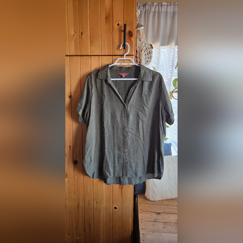 IYLA Linen Blend Forest Green Button Down Shirt